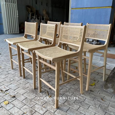 Kursi Cafe Jati Minimalis/Kursi Bar Jati Mix Rotan Material : Kayu Jati Anyaman Rotan Alam Finishing/Warna : Sesuai Permintaan ---------------------------------- Info harga dan pemesanan hubungi : ☎️: +6285229369086 📧: anhenfurniture@gmail.com 📍 Jepara - Central Java (Request Design Sesukamu) #anhenfurniture #anhen #furniture #mebel #meuble #woodfurniture #diningchair #ruangtamu #sofa #kursijati #kursiteras #kursiterasjati #kursicafe #mejatamukayujati #sofatamusudutl #sofatamusudut #kursi... Kursi Cafe, Kursi Bar, Central Java, Java, Cafe, Sofa, Bar, Furniture, Design