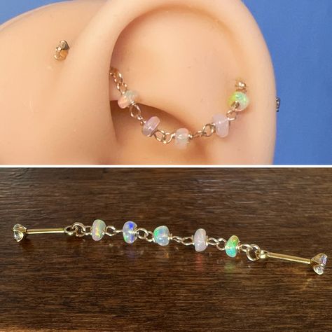 Celestial Ear Stack, Helix And Forward Helix Piercing, Dainty Piercings Ears, Gold Facial Piercings, Dainty Industrial Piercing, Vertical Helix Piercing, Ear Stacking Ideas, Curated Ear Piercing, Full Ear Piercings