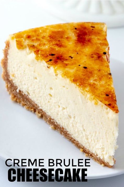 Calling all cheesecake fans! This Creme Brûlée Cheesecake is super creamy, super thick and absolutely to die for. If you want the show stopper dessert, this is it! #cheesecake #cremebrulee #desserts #sweets #recipes #tasty #cravings #hungry Brulee Cheesecake, Creme Brulee Desserts, Creme Brulee Cheesecake, Creme Brulee Recipe, Brulee Recipe, Creme Brûlée, Torte Cupcake, Cheesecake Bars, Cheesecake Recipe