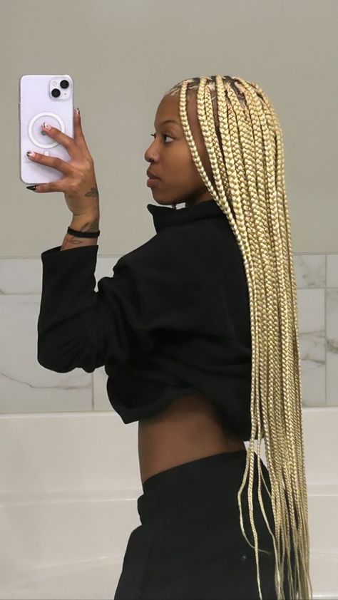 Blonde Braids Black Women Outfit, 613 Box Braids Dark Skin, 613 Knotless Braids On Black Hair, Knotless Blonde Braids Black Women, 613 Large Knotless Braids, Platinum Blonde Box Braids Black Women, Platinum Blonde 4c Natural Hair, Blonde Knotless Braids Hairstyles, All Blonde Knotless Braids