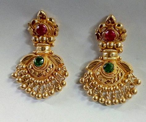 Jhumka Designs Gold, Gold Buttalu, Gold Ear Rings, Jhumkas Gold, Plain Earrings, Latest Gold Ring Designs, Latest Earrings Design, Simple Necklace Designs, Jhumka Designs