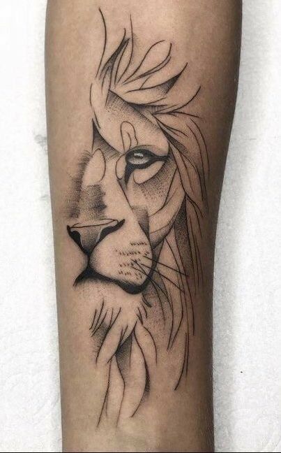 Half Lion Half Phoenix Tattoo, Simple Design Tattoos For Men, Around The Shoulder Tattoos For Women, Leo Tattoo For Men Lion, Simple Lion Tattoo Men, Simplistic Lion Tattoo, Lions Tattoo Men, Men’s Lion Tattoo, Leo Sleeve Tattoos For Women