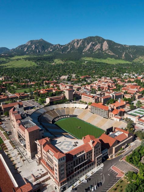 Boulder Co Aesthetic, University Of Colorado Boulder Dorm, Uc Boulder Aesthetic, University Of Colorado Boulder Aesthetic, Sko Buffs, Uc Boulder, Boulder University, Colorado University, Campus Aesthetic