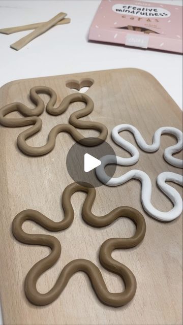 Crockd on Instagram: "how to make squiggly coasters ❤️‍🔥 using a long coil, here’s an easy and simple clay diy to elevate your coaster game 👏   made by @chelseamorganart our pottery wizard ✨   #clay #pottery #athomepottery #clayart #diycoasters #diyclaycrafts #diyclayinspo #potteryinspo #diycraftinspo #crockd" Air Dry Clay Coasters Diy, Cute Air Dry Clay Ideas Easy, Diy Coasters Easy, Clay Coasters Diy, Diy Clay Coasters, Air Dry Clay Coasters, Clay Coaster, Pottery Games, Clay Coasters