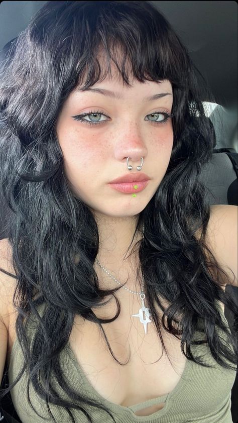 Fairy Beauty Aesthetic, Natural Alternative Makeup, Alternative Bangs Hair, Small Eyebrows Alt, Black Hair With Long Bangs, Alt Wavy Hair, Curly Hair Micro Bangs, Curly Micro Bangs, Medium Grunge Hair