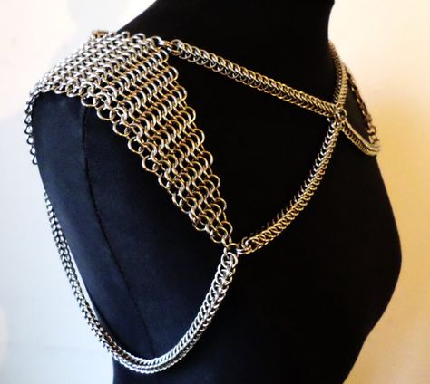 Chainmail Shoulder Guards Stainless Steel by SapphiresArmouries Chainmail Clothing, Chainmaille Jewelry Patterns, Chain Maille Patterns, Chainmail Patterns, Chainmail Armor, Chainmail Necklace, Chainmail Jewelry, Chain Maille Jewelry, Chain Maille