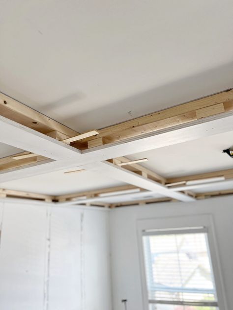 How to Build a DIY Coffered Ceiling (Step-by-Step) | Our Aesthetic Abode Coffered Ceiling Ideas Living Room, Fake Beams Ceiling, Coffered Ceiling Bedroom, Coffered Ceiling Kitchen, Ceiling Molding Ideas, Coffered Ceiling Family Room, Faux Coffered Ceiling, Wood Coffered Ceiling, Diy Coffered Ceiling