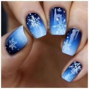 Diy Christmas Nail Art, Blue Christmas Nails, Snowflake Nail Design, Christmas Nails Diy, Christmas Nail Art Easy, Holiday Nails Winter, Snowflake Nail Art, Christmas Nails Easy, Christmas Gel Nails