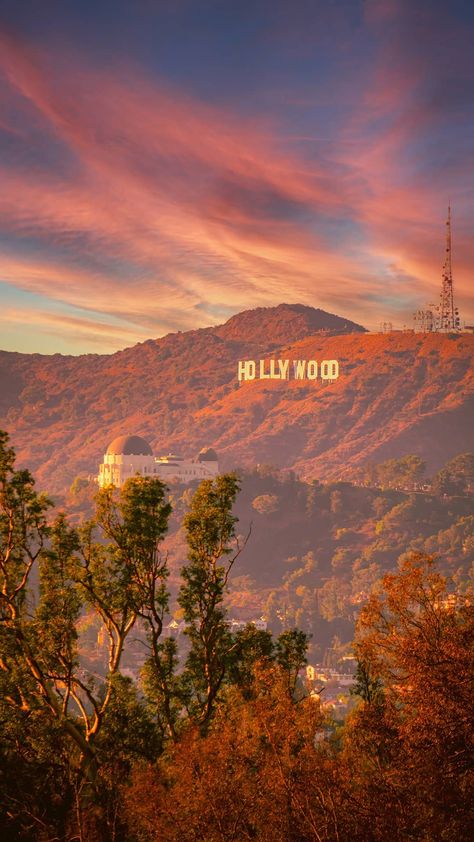 Instagram California Sunset Aesthetic, Los Angeles Sunset, Los Angeles Wallpaper, Los Angeles Attractions, Hikes In Los Angeles, California Wallpaper, California Hollywood, Los Angeles Aesthetic, California Vibe