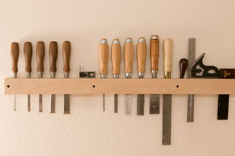 How to: Make a Chisel Holder Rack in Under an Hour Workbench Designs, Barn Wood Projects, Tool Rack, Tool Cabinet, Plywood Sheets, Diy Holder, Meme Design, Old Tools, Workshop Storage