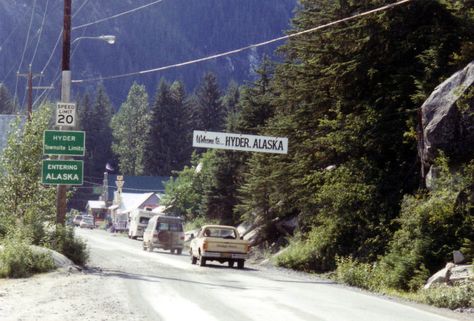 One of the photos in this Sightseeing Place is Hyder, Alaska and that town is next door to the Canada border. Hyder Alaska, Midwest Emo, Mountain Men, Small Town America, American Gothic, Peace And Quiet, Southern Gothic, Samar, Life Is Strange