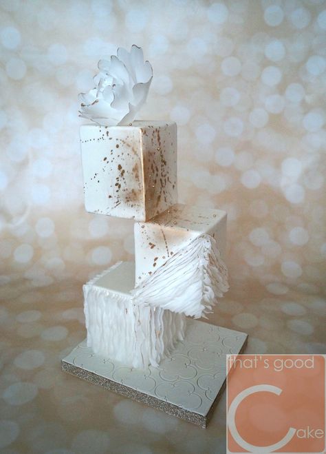 Gravity Defying Cube Cake!                              … Anti Gravity Cake, Cake Structure, Cube Cake, Gravity Defying Cake, Gravity Cake, Square Wedding Cakes, Modern Cakes, Tiered Cake, Modern Wedding Cake