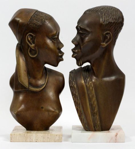 Untitled bronze sculptures by unknown artist. Similar wooden sculptures found in West African tourist souvenir markets. Caricature Painting, African Portraits Art, African Couple, Wax Statue, Ancient Israelites, Wooden Sculptures, Portraits Art, African Sculptures, Basic Drawing