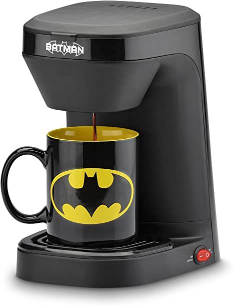 Batman Room, Batman Gifts, Angry Birds Star Wars, Batman Birthday Party, Under The Dome, Batman Symbol, Single Serve Coffee Makers, Single Serve Coffee, Batman Logo