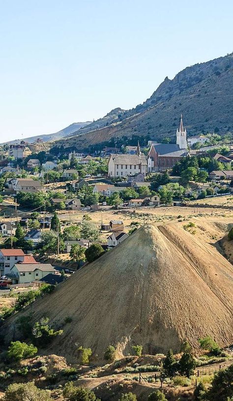 Virginia City Nevada, Northern Nevada, Desert Sunrise, Virginia City, Virginia Usa, Ghost Town, A Town, Ghost Towns, Change The World