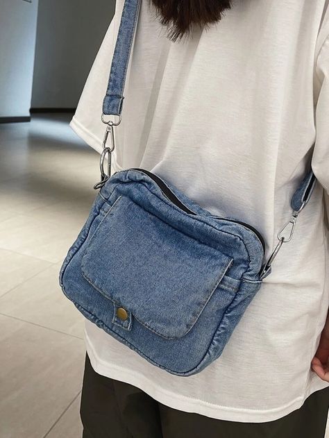 Small Denim Bag, Upcycled Denim Bag, Diy Denim Bags, Diy Denim Purse, Diy Denim Bag, Jeans Bag Diy, Jeans Bags Ideas, Denim Bags From Jeans, Tas Denim