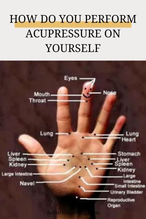 One good advantage of acupressure is that you can do it all by yourself. It can be applied to specific acupoints or utilised to cover an entire area like the foot or hand. Acupressure Points Chart, Acupuncture Points Chart, Healing Reflexology, Ear Reflexology, Pressure Point Therapy, Foot Reflexology Massage, Acupressure Therapy, Hand Reflexology, Reflexology Chart