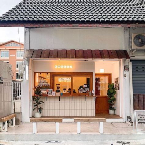 cafe good mood for a wednesday morning coffee ☕️💚 | Instagram Small Cafe Front Design, Small Cafe Design Exterior, Mini Cafe Design Coffee Shops, Simple Cafe Design, Mini Cafe Design, Tiny Coffee Shop Design, Cute Cafe Design, Cute Cafe Exterior, Small Cafe Ideas