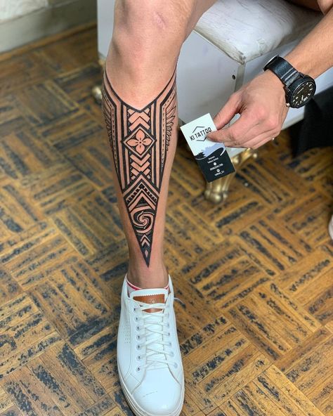 Calf Sleeve Tattoo, Leg Band Tattoos, Tato Maori, Forearm Band Tattoos, Band Tattoo Designs, Maori Tattoo Designs, Arm Band Tattoo, Leg Tattoos Women, Leg Tattoo Men