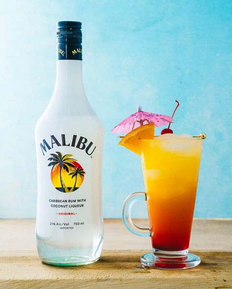 Malibu Sunrise Cocktail, Malibu Rum Recipes, Malibu Mixed Drinks, Cocktails With Malibu Rum, Rum And Lemonade, Rum And Orange Juice, Malibu Sunrise, Rum Mixed Drinks, Malibu Rum Drinks