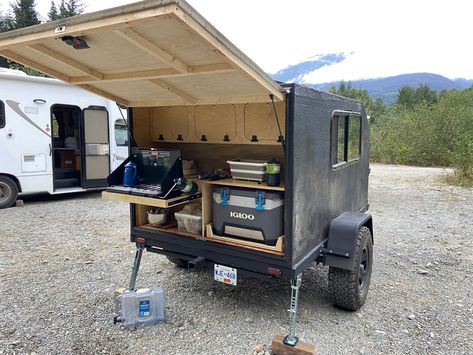 How I Built My Own DIY Overland Camper Trailer for MTB Trips - Singletracks Mountain Bike News Diy Camping Trailer, Diy Teardrop Camper, Enclosed Trailer Camper, Overland Camper, Diy Teardrop Trailer, Teardrop Trailer Plans, Building A Teardrop Trailer, Homemade Trailer, Teardrop Camper Plans