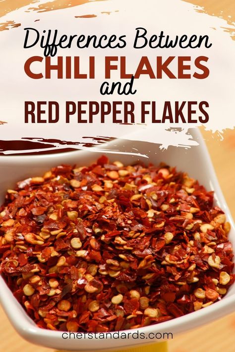 Going through tricky chili flakes vs red pepper flakes comparison so that you learn the differences between these two incredible Mexican condiments. Flake Recipes, Homemade Chilli, How To Make Chili, Condiment Recipes, Red Chili Peppers, Red Chili Flakes, Homemade Chili, Oh Snap, Magic Recipe