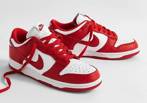 Nike Dunk Low University Red, Red Dunks, Nike Dunk Low Sp, Yeezy Sneakers, Sneaker Release, Red Nike, Sneakers Mode, St Johns, Nike Basketball