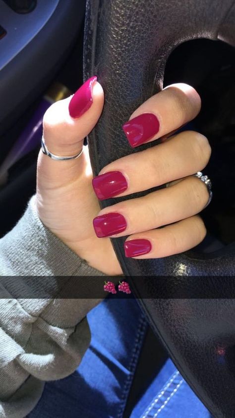 Nails With 2 Colors Simple, Powered Dipped Nails, Pink Nail Colors For Fall, Grape Colored Nails, Pretty Lavender Nails, Sept 2023 Nail Colors, Pretty Nails For Fall Simple, Nail Polish That Goes With Everything, Grape Nail Color