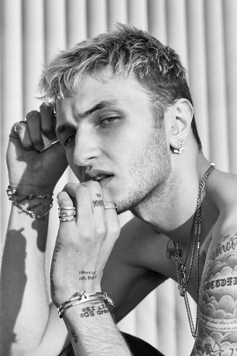 Georgia Fowler and Anwar Hadid model the pieces. Anwar Hadid, Georgia Fowler, Yolanda Hadid, Tattoo Photography, Celebrity Jewelry, Tiny Hoop Earrings, Silver Jewelry Rings, Unisex Jewelry, Jewelry Lover