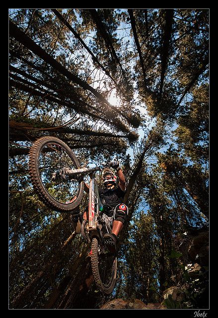 Mountain Biking Photography, Mountain Bike Art, Bike Magazine, Bike Pictures, Cycling Photography, Downhill Mountain Biking, Downhill Bike, Downhill Mtb, Enduro Mtb