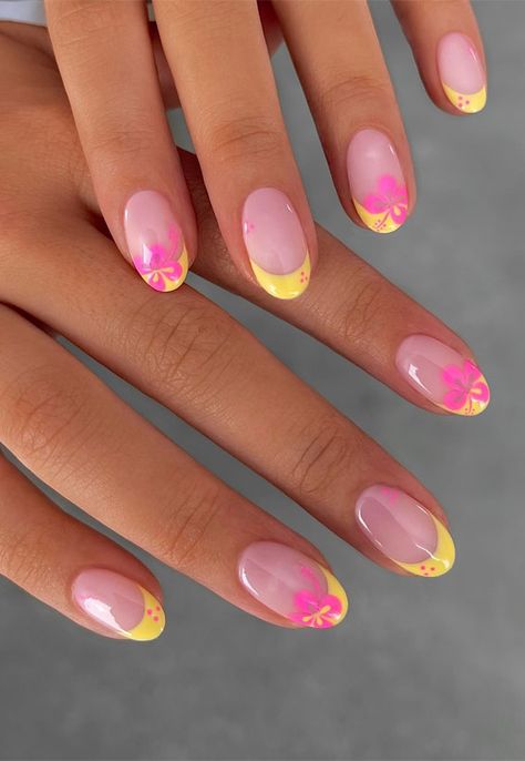 spring nail art, spring nails, nail art, nail trends, nail art inspiration, nail ideas, flower nails, floral nails, floral spring nails Orange And Pink Nail Designs Summer, Nail Ideas Tropical, Tropical Orange Nails, Summer Nails Colourful, Majorca Nails, Colourful Nails For Summer, Nude Base Nail Designs, Barbados Nails, Colourful Summer Nails