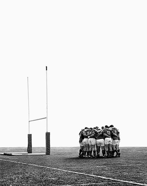 Rugby-110 Rugby Photoshoot Ideas, Womens Rugby Aesthetic, Rugby Aesthetic Wallpaper, Rugby Photoshoot, Rugby Drawing, Rugby Aesthetic, Rugby Motivation, Photo Rugby, Rugby Illustration