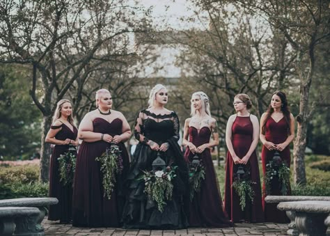 Halloween Bridesmaid Dress, Gothic Bridesmaids, Medieval Wedding Theme, Dark Romantic Wedding, Gothic Wedding Theme, Vampire Wedding, Witch Wedding, Dark Wedding Theme, Halloween Themed Wedding