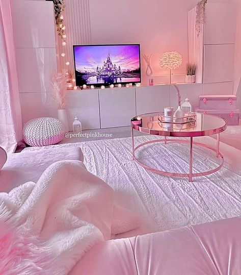 Barbie Aesthetic Apartment, Barbie Aesthetic Living Room, Barbie Core Apartment, Barbie Core House, Pastel Apartment Living Room, Barbie Apartment Aesthetic, Barbie Core Home Decor, Barbie Inspired Bedroom, Pink Bedding Bedroom