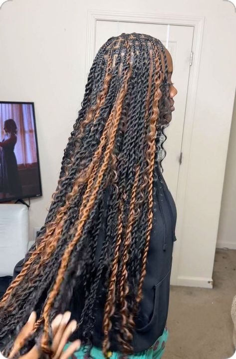 yess 😍😍! october bookings will be available tomorrow!! ———————————————————————————————————— style: small island twists + butt length… | Instagram Peekaboo Braids Hairstyle Ideas, Peekaboo Twist Braids Hairstyles, Black Woman Twist Hairstyles, Pretty Twist Hairstyles, Hair Inspo Braids Black, Cute Braiding Styles For Black Women, Hair Style For Black Hair Ideas, Island Twist With Curls At The End, Two Strand Twist Female