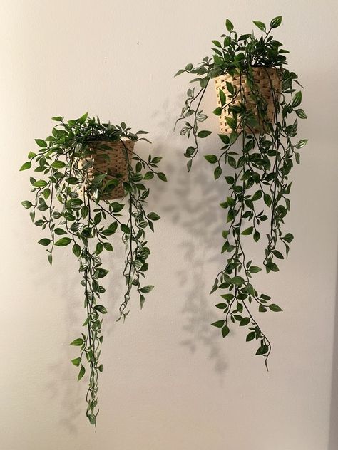 Fake House Plants, Ikea Plants, Fake Hanging Plants, Fake Plants Decor, Decor Studio, Wedding Wall Decorations, Bedroom Plants, Cute Bedroom Decor, Room With Plants