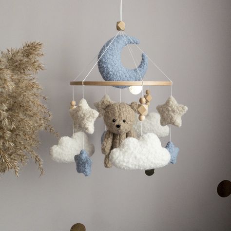 Teddy Nursery Ideas, Teddy Bear Mobile, Baby Boy Bear Nursery, Boucle Nursery, Dusty Blue Nursery, Blue Boys Nursery, Blue Baby Nursery, Bear Nursery Theme, Teddy Nursery