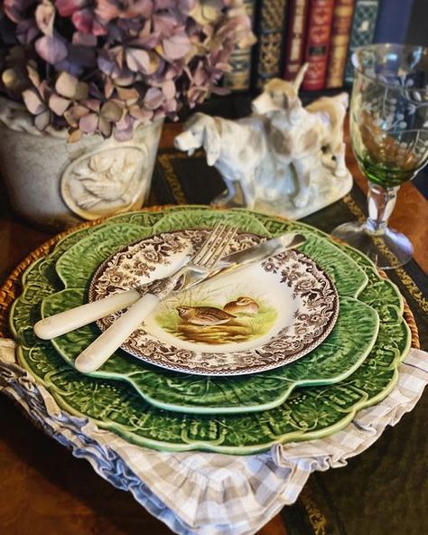 Deborah - Addicted to china on Instagram: "Game birds and hunting dogs. Spode’s Woodland-Quail, Bordallo Pinheiro’s Cabbage and Grape Leaf. Have a good day!" Thanksgiving Table Spode, Woodland Spode Tablescape, Spode Woodland Tablescape, Spode Woodland, Fall Parties, Bordallo Pinheiro, Majolica Pottery, Table Setting Decor, Holiday Table Settings