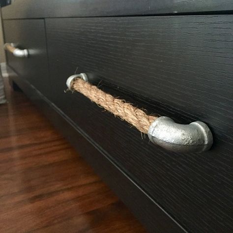 Diy Furniture Handles, Diy Cabinet Handles, Rope Drawer Pulls, Houseboat Decor, Handles For Drawers, Dresser Drawer Handles, Diy Storage Rack, Galvanized Pipe, Outdoor Stuff