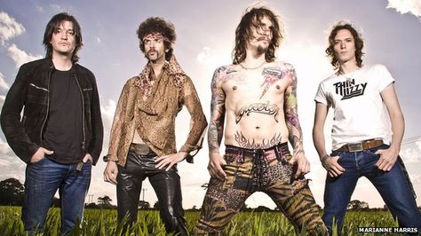 The Darkness Band, Justin Hawkins, Rock Band Posters, Classic Rock Bands, Rock Posters, The Paradise, Band Posters, Concert Tickets, New Poster