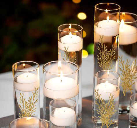 Candle Water Centerpiece, Water Centerpieces, Floating Candle Centerpieces, Candle Arrangements, Water Candle, Big Vases, Vase With Lights, Centerpiece Table, For Wedding