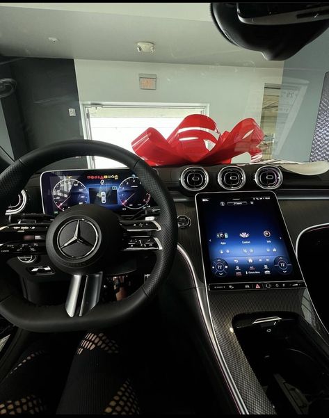 Inside A Mercedes Benz, Mercedes Glc Interior, Mercedes C300 Interior, Benz Interior Aesthetic, Glc Mercedes Benz, Glc 300 Mercedes Benz, C300 Mercedes, Benz Interior, Tesla Suv