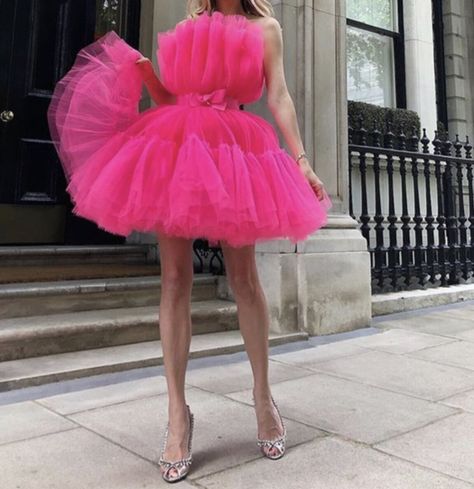 Pink Aesthetic Dress, Hot Pink Tulle Dress, Tulle Dress Prom, Hot Pink Tulle Skirt, Hot Pink Prom Dresses, Short Tulle Dress, Tulle Dress Short, Poofy Dress, Barbie Pink Dress