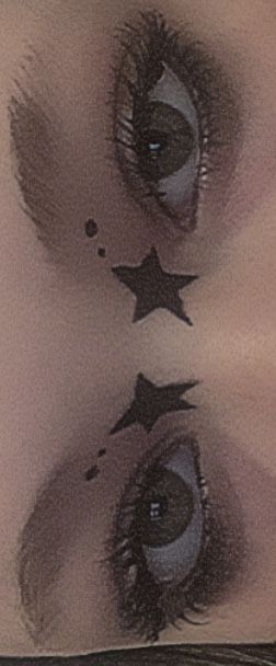 Cute Eyeliner Makeup Looks, Creative Grunge Makeup, Star Themed Makeup Look, Emo Star Makeup, G59 Concert Makeup, Makeup Looks Eyeliner Grunge, Stargirl Makeup Tutorial, Goth Star Makeup, Make Up Ideas Grunge