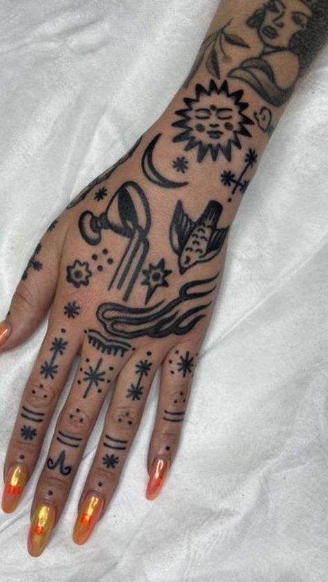 Fingers speak volumes: Knuckle tattoo ideas. Explore bold and concise designs that make a statement with every gesture. Bold Finger Tattoos, Black Finger Tattoo, Knuckle Tattoo Ideas, Black Flash Tattoos, Knuckle Tattoo, Finger Tattoo Ideas, Black Fingers, Knuckle Tattoos, Tattoo Flash Art