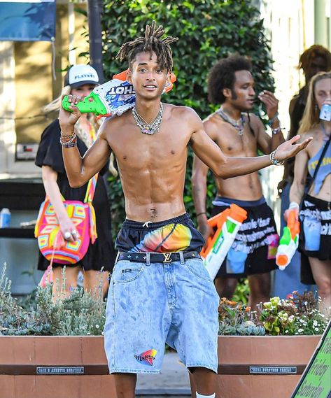 Jayden Smith, Very Funny Photos, Black Royalty, Dark Skin Men, Cute White Guys, Jaden Smith, Blonde Hair Inspiration, How To Look Handsome, كريستيانو رونالدو