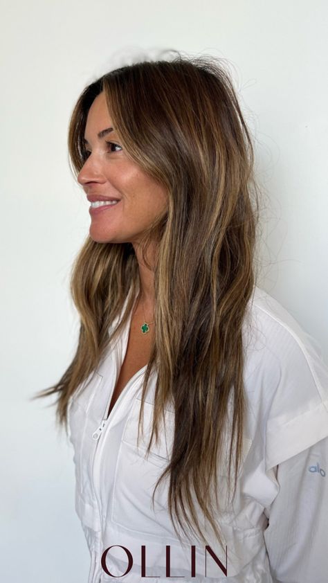 Hair Color Makeover, Lived In Color, Light Brunette Hair, Beverly Hills Los Angeles, Highlights Color, 2023 Hair, Bronde Hair, Brown Hair Inspo, Brunette Hair With Highlights