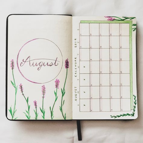 This is my calendar spread for the month of August with lavender flowers. Purple and green. August Bullet Journal Calendar, America Crafts, August Bullet Journal, Bullet Journal Calendar, Planner Making, Bullet Journal August, August Crafts, Calendar Themes, Bullet Journal Headers