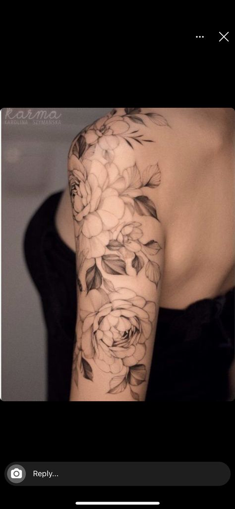 Black And Grey Flower Tattoo, Floral Tattoo Shoulder, Ink Therapy, Feminine Tattoo Sleeves, Tattoo Time, Octopus Tattoos, Polynesian Tattoos, Female Tattoos, Men Tattoos