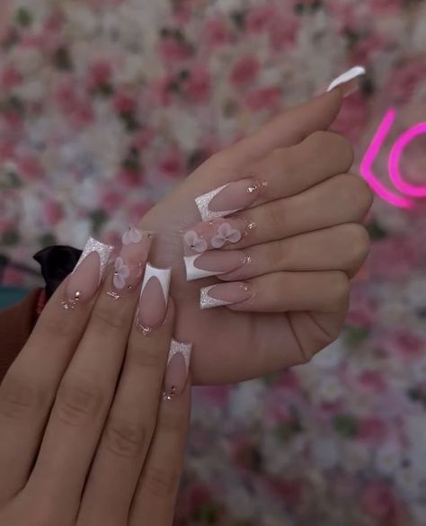 Spanish Nails Acrylic, Short Latina Nails, Nail Inspo Square Medium, Acrylic Nails Latina, Medium Size Nails Acrylic, Latina Acrylic Nails Short, Nail Ideas Medium, Short Acrylic Nails French Tip, Pink Nail Sets